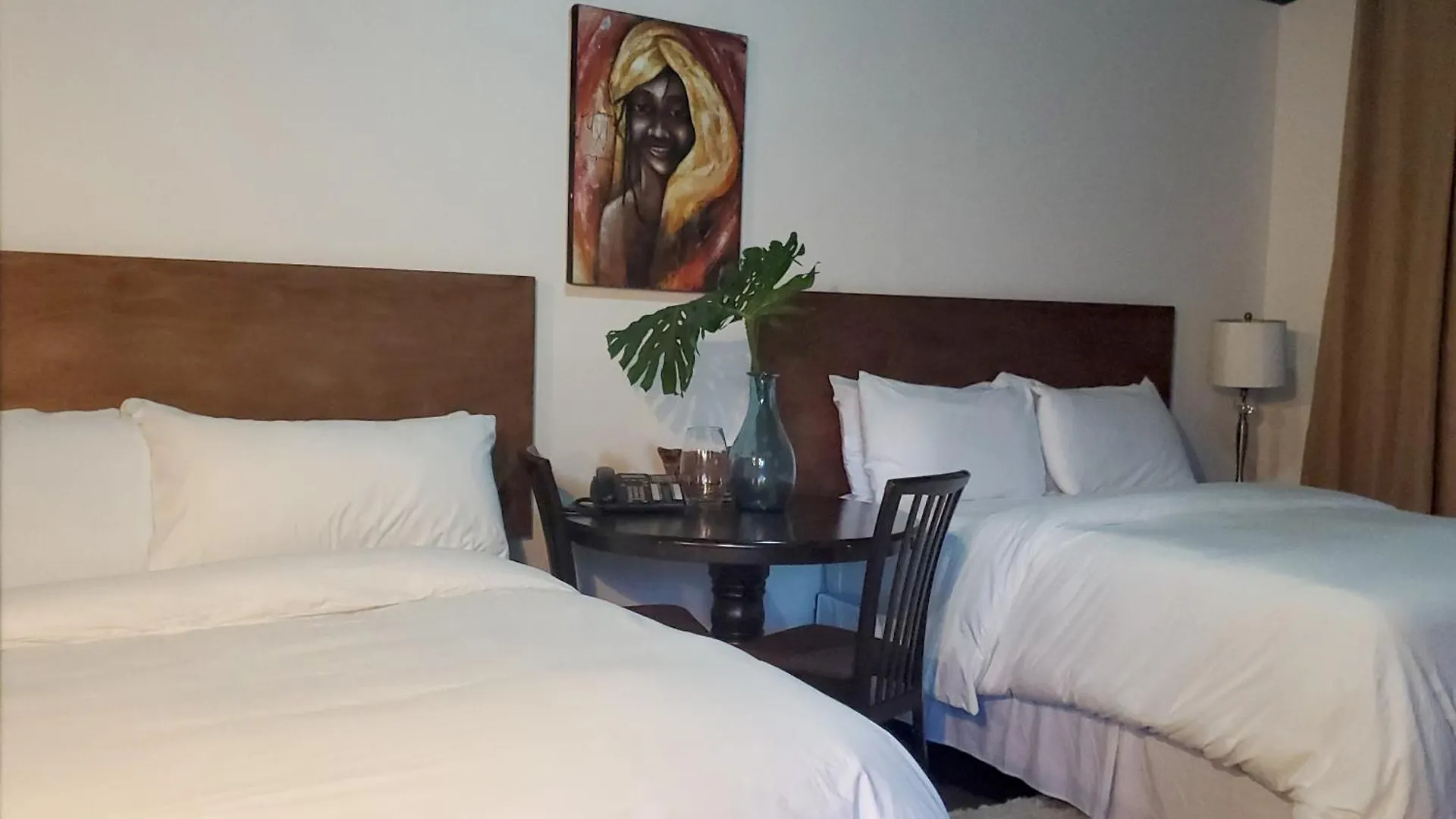 Serendipity Holistic Resort Spa Kingston 4*,